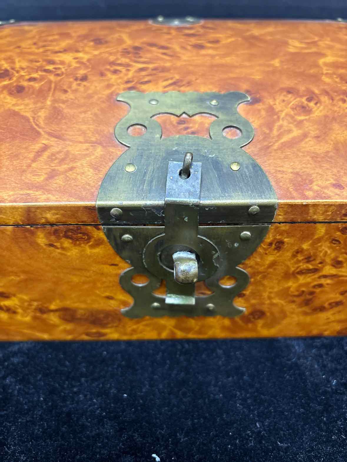 Hinged Box
