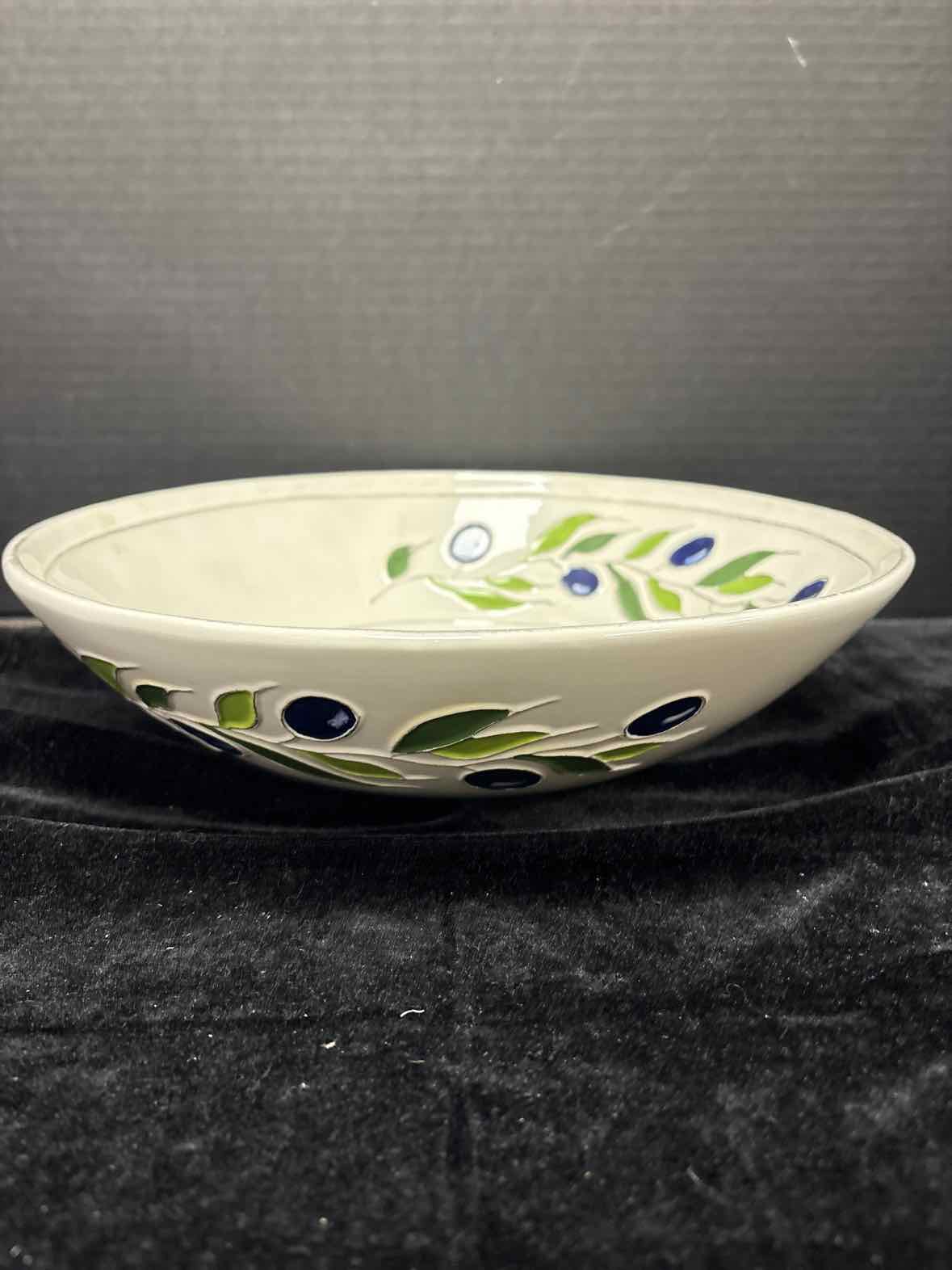 Signature Home Col. Serving Bowl
