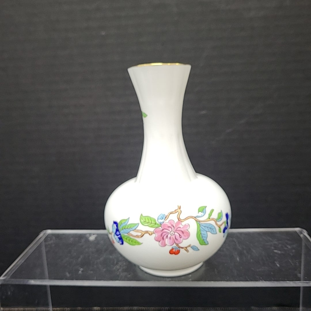Aynsley Vase