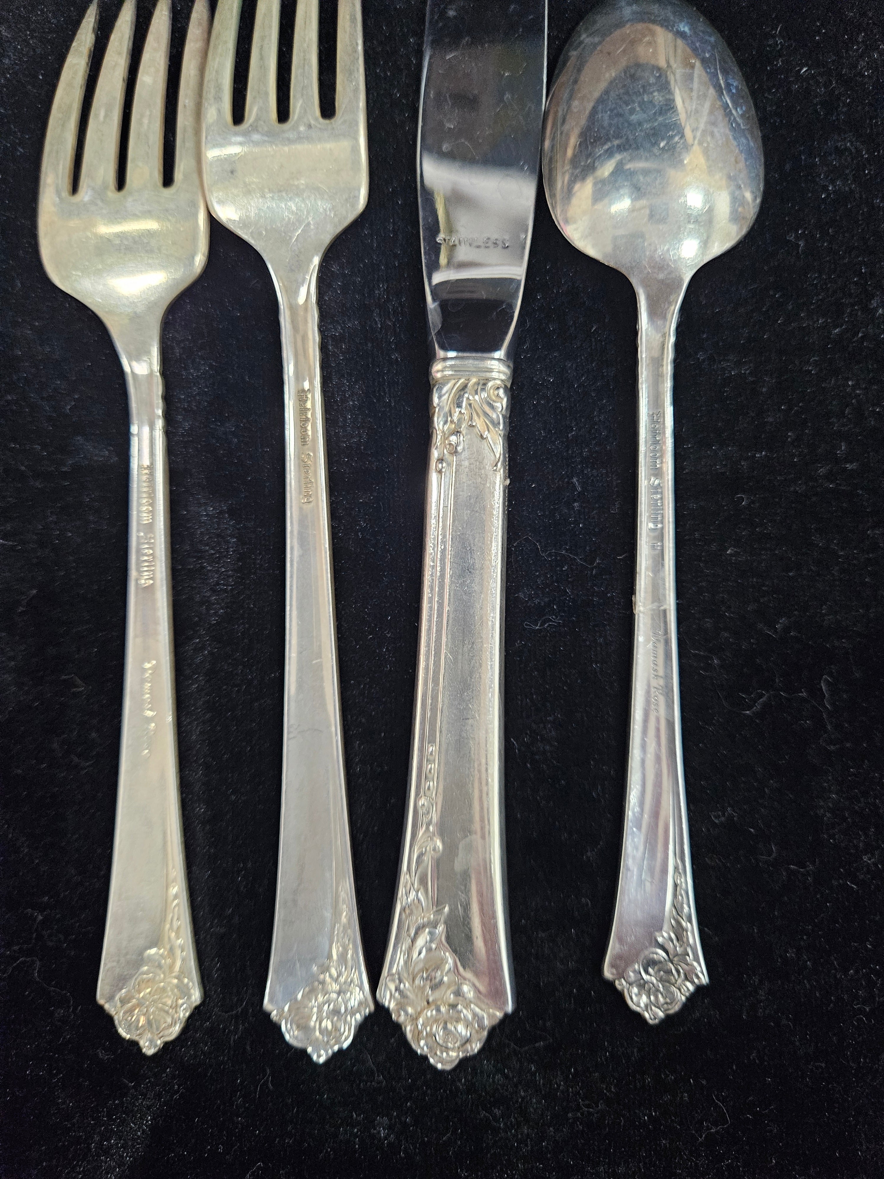 Oneida 4-Piece Place Setting