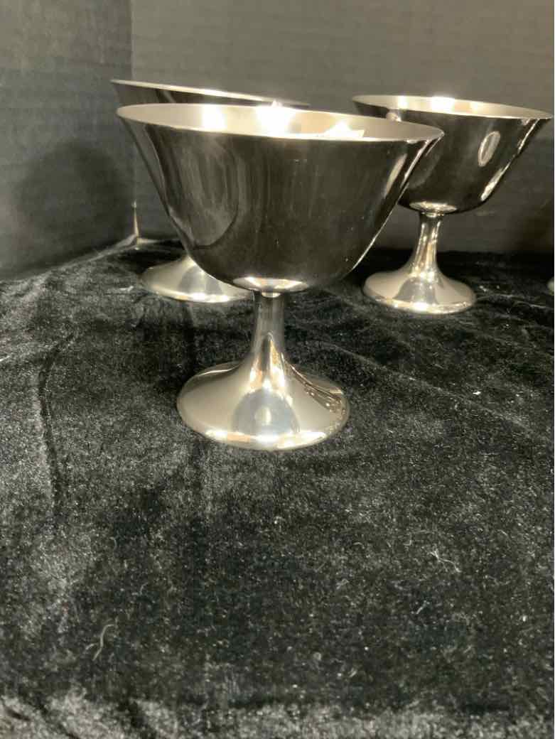 Manchester Champagne Coupe