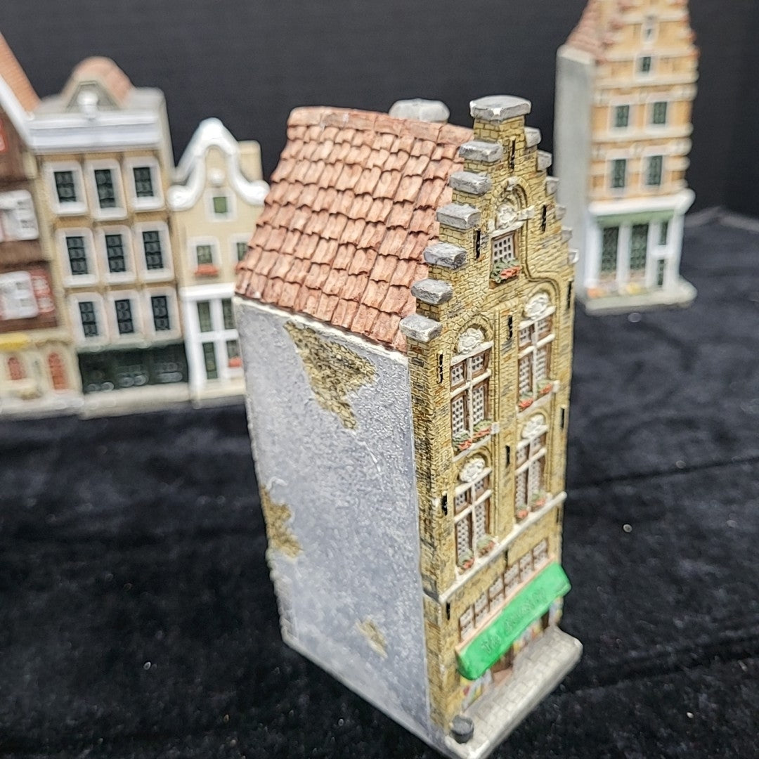 Wonderworld Figurine
