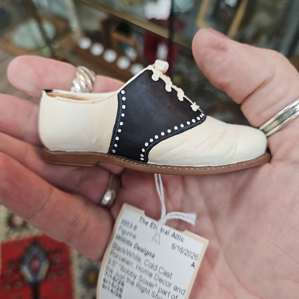 Willitts Designs Figurine