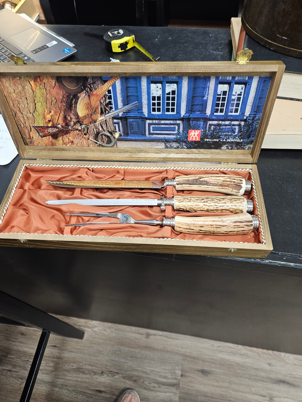 Henckles Carving Set