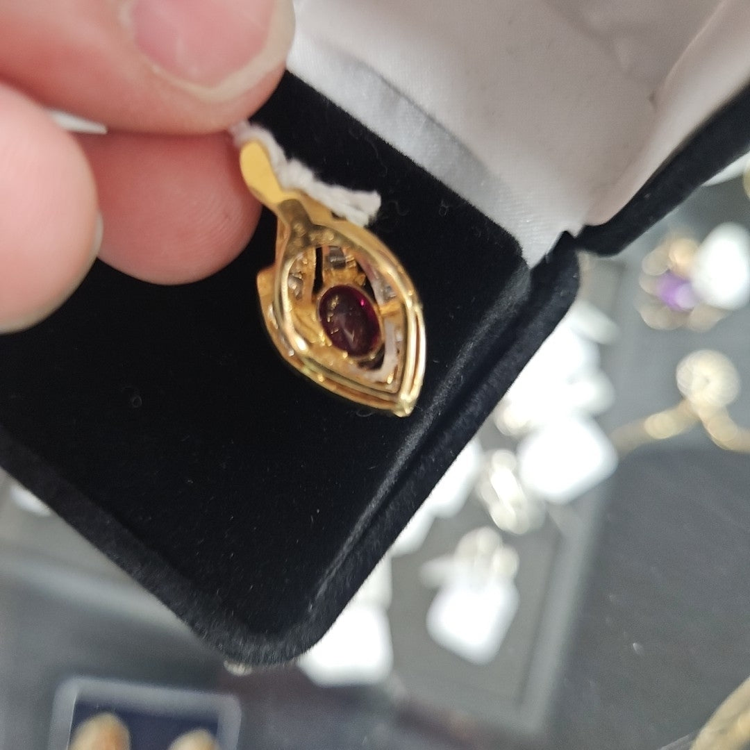 Pendant