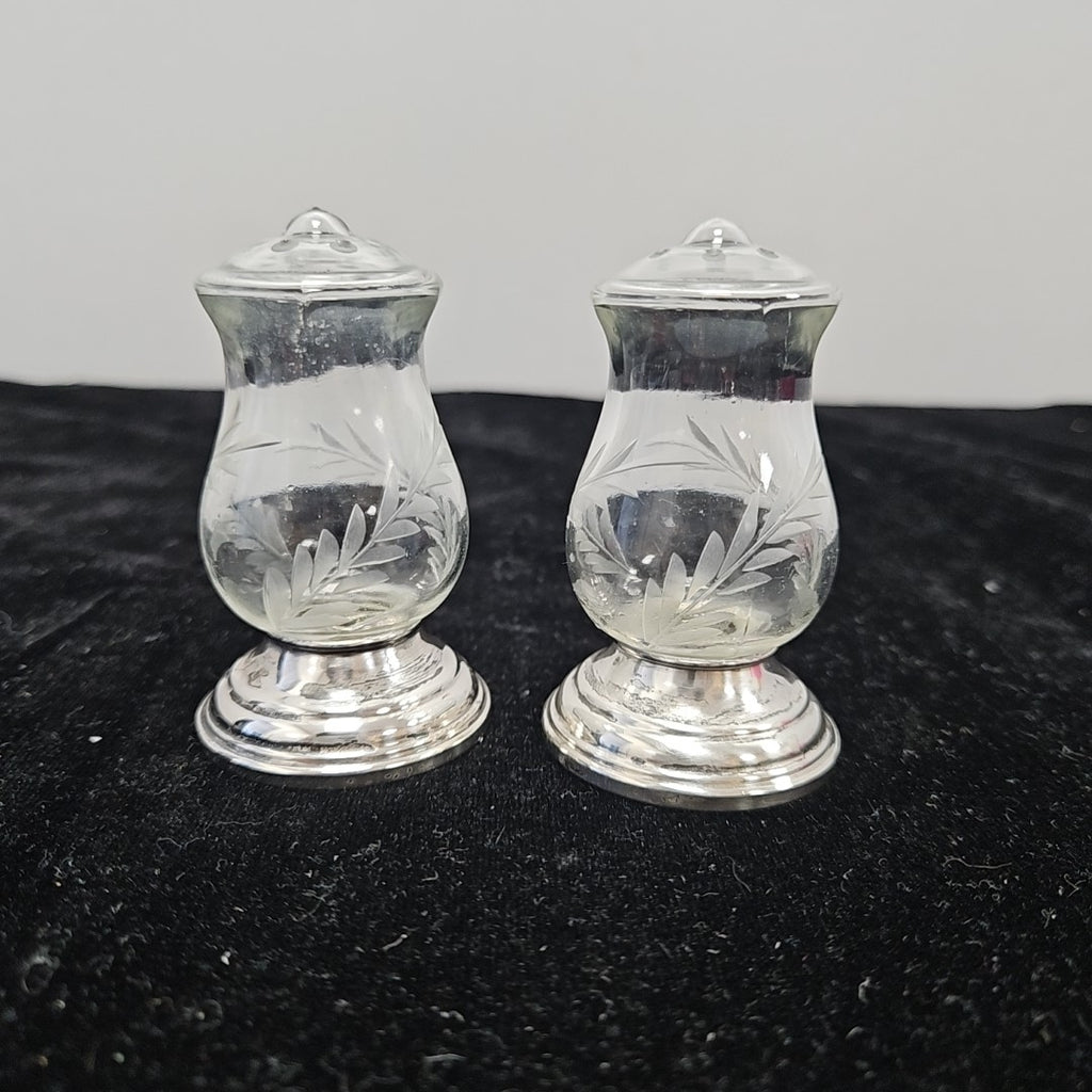 Quaker Silver Co. Salt & Pepper