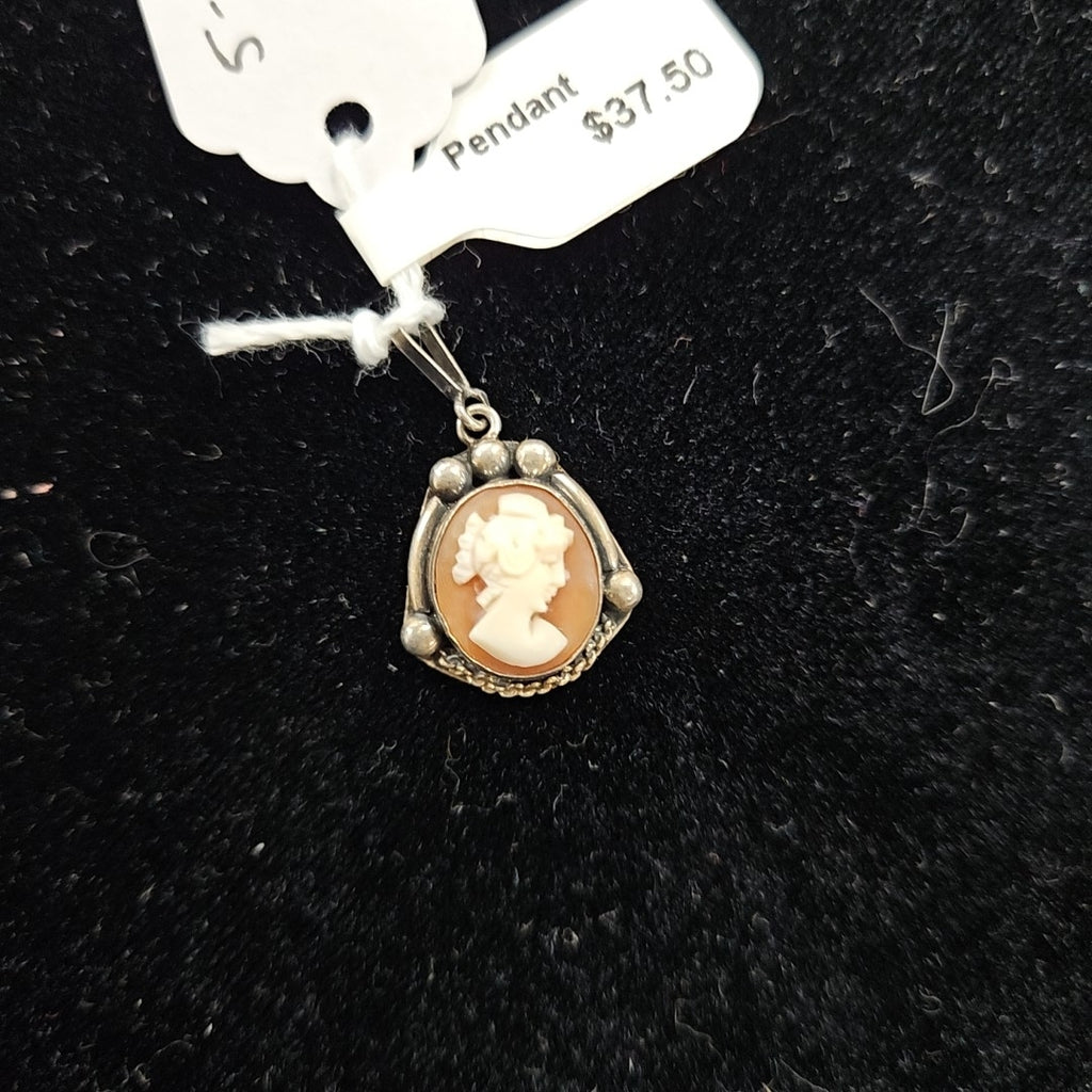 Pendant
