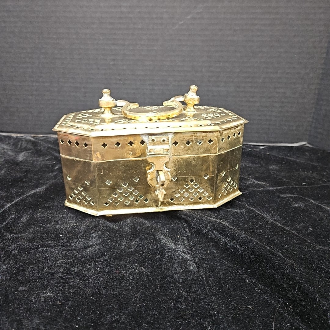 Cricket Box