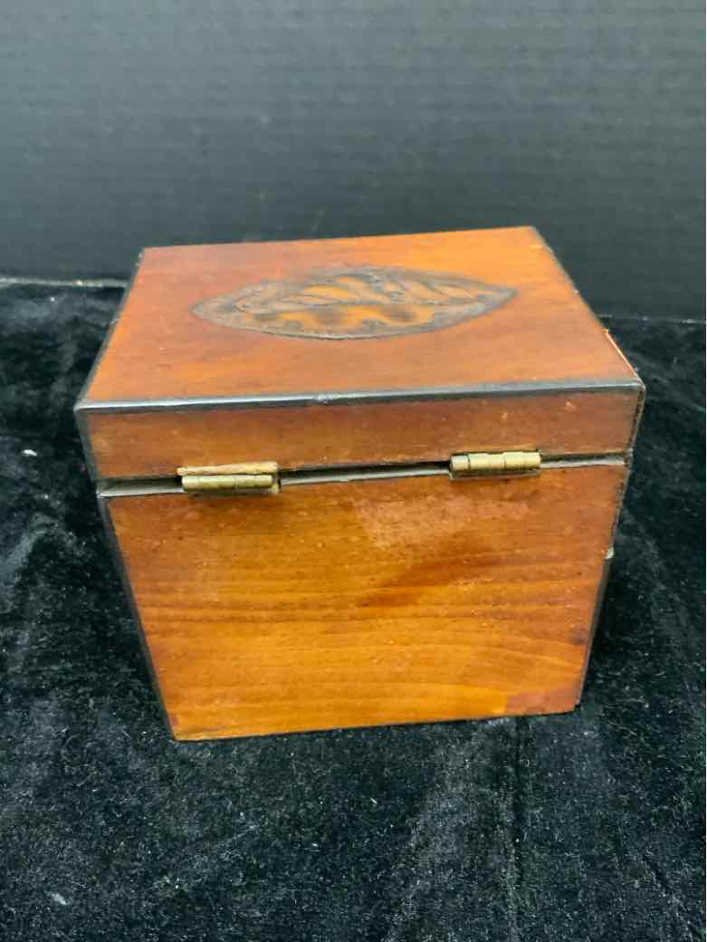 Hinged Box