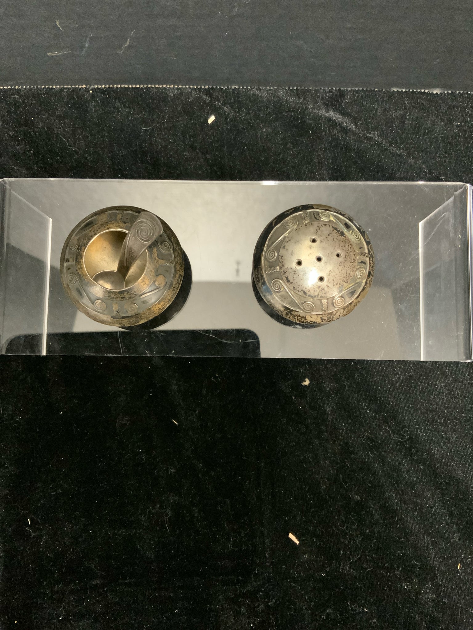 Salt & Pepper