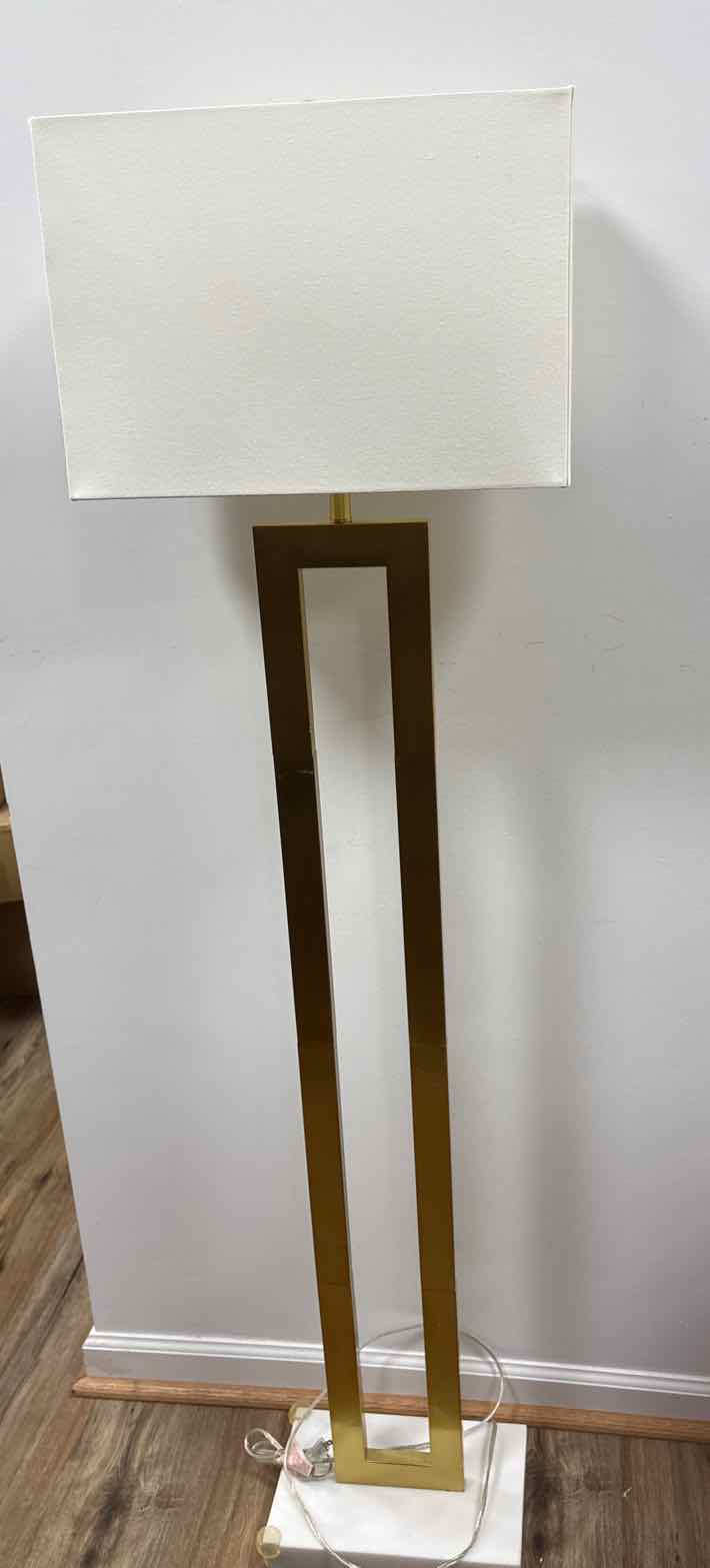 Weston Floor Lamp w/shade
