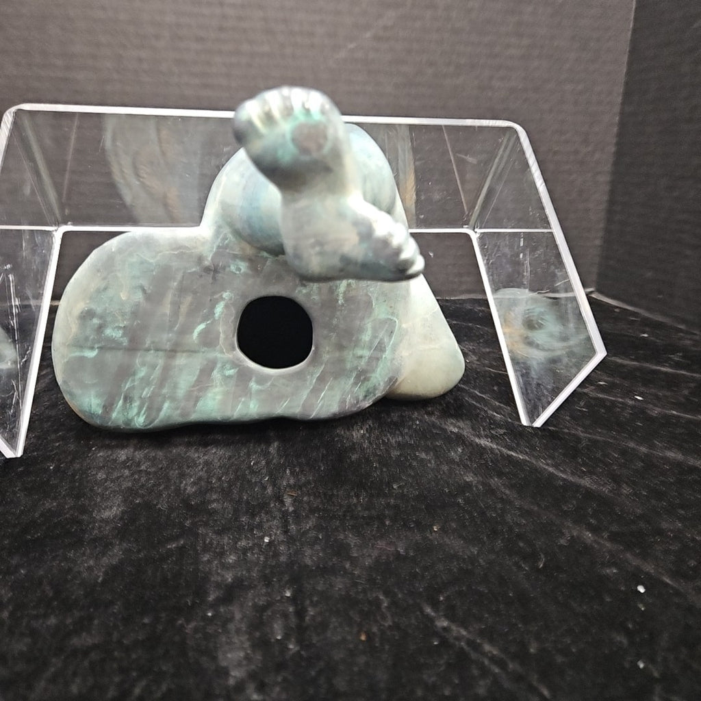 Shelf Sitter