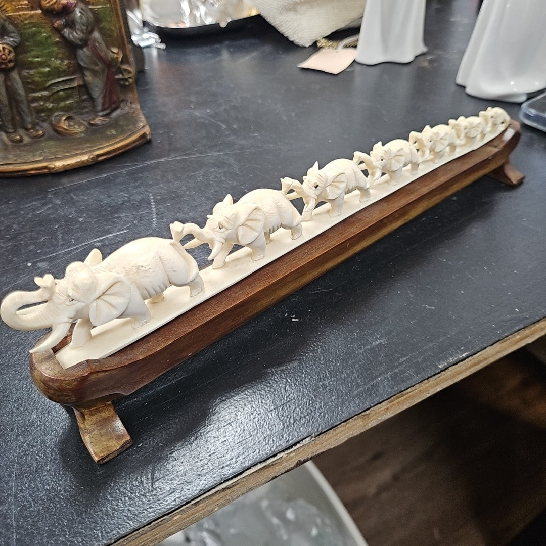 Figurine