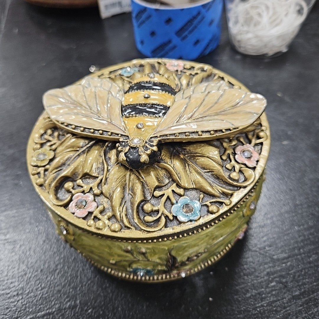 Lidded Box