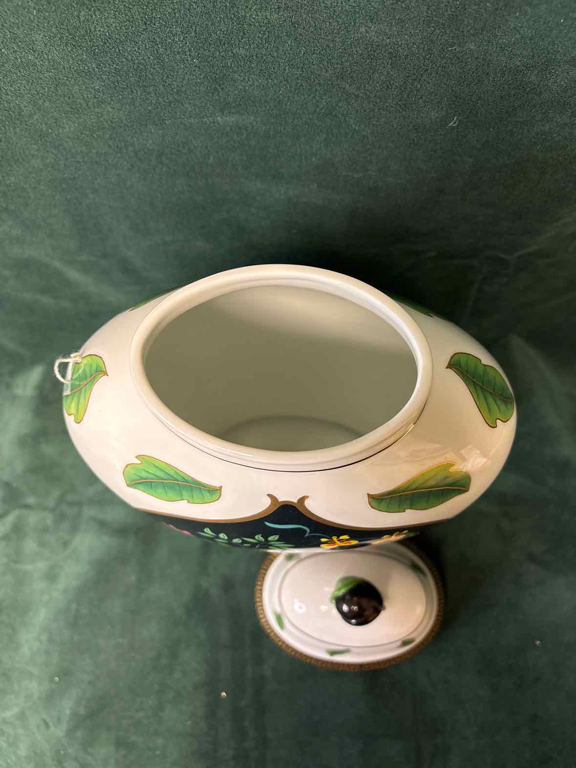 Lynn Chase Ginger Jar