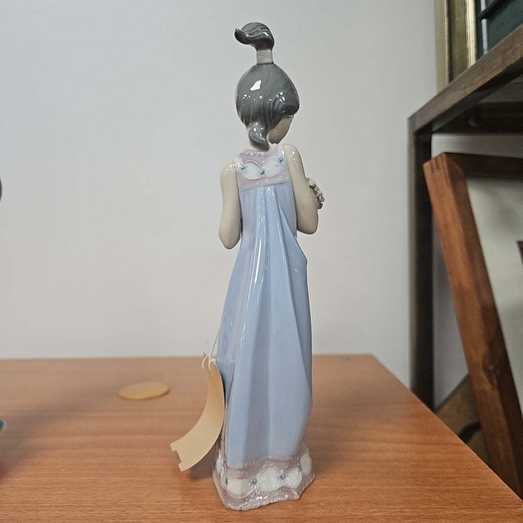 Lladro Figurine