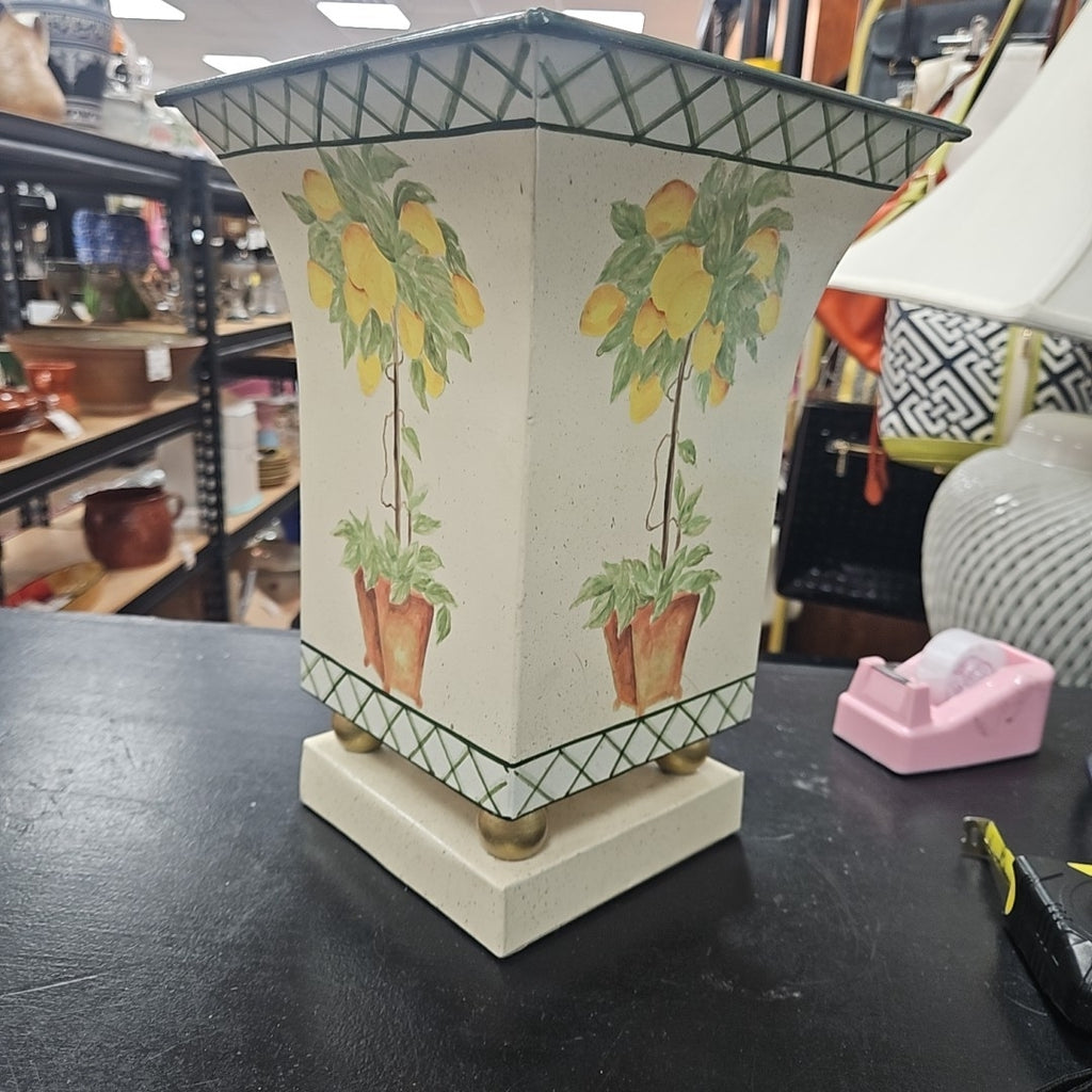 Colonial Accents Planter