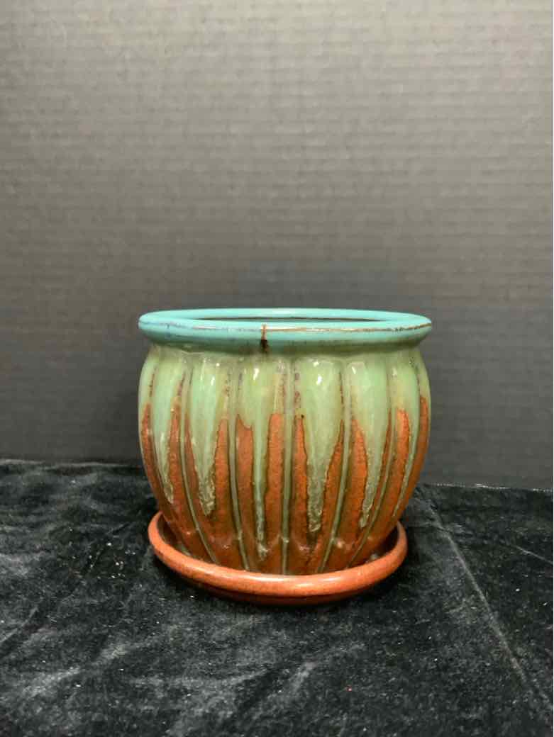 Allen & Roth Flower Pot