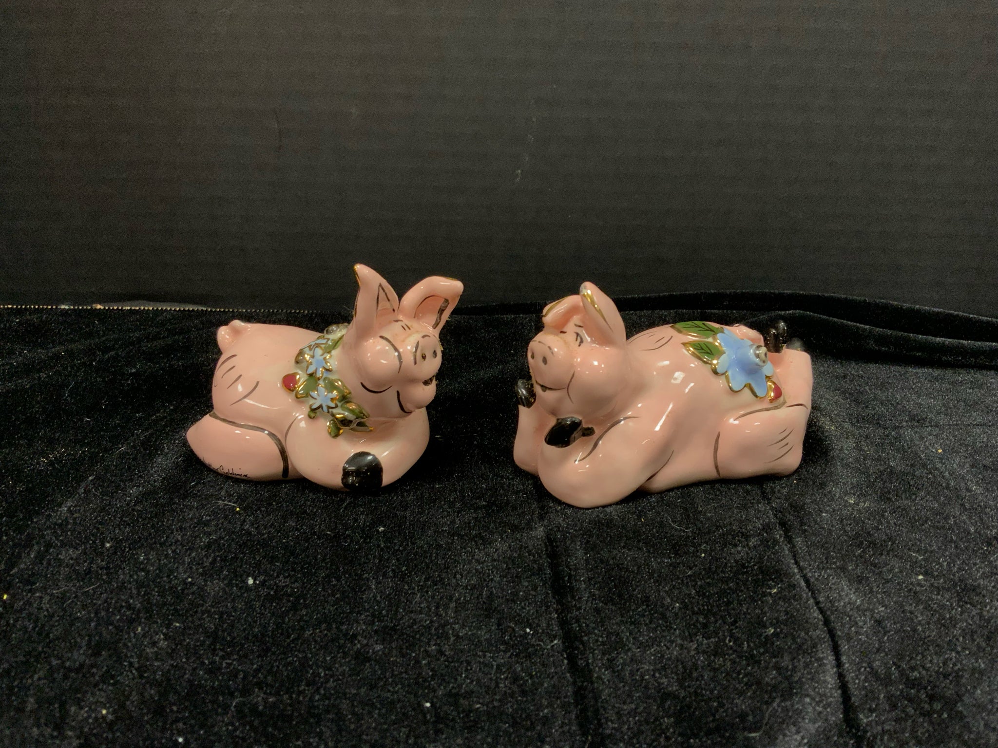 Salt & Pepper Holder