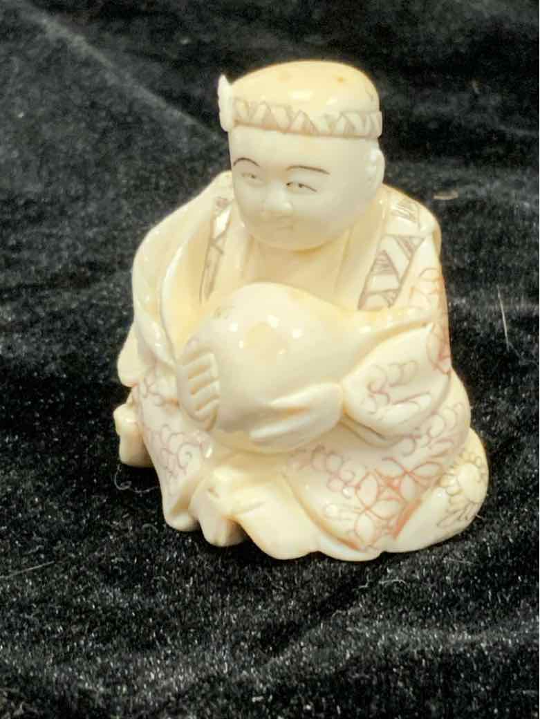 Figurine