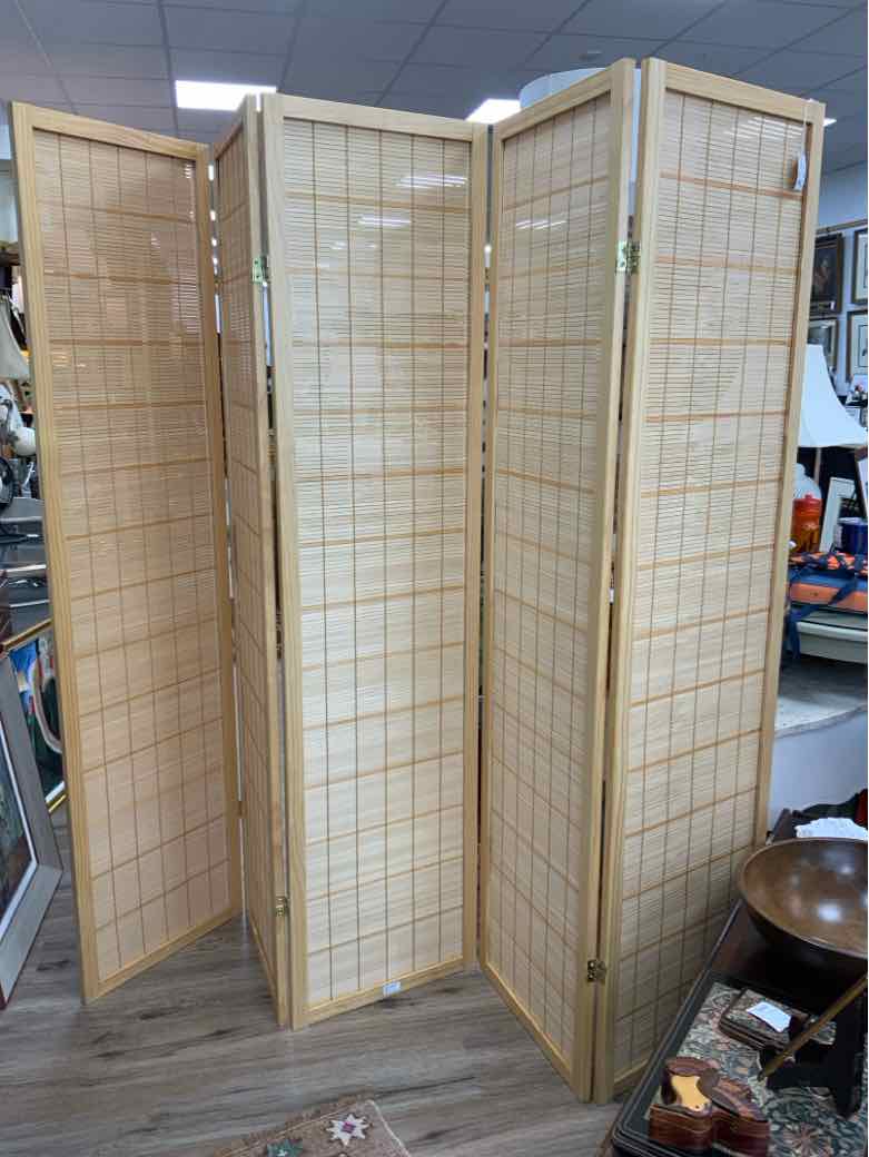 Screen