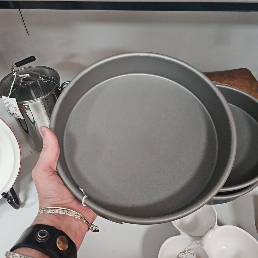 Williams Sonoma Cake Pan