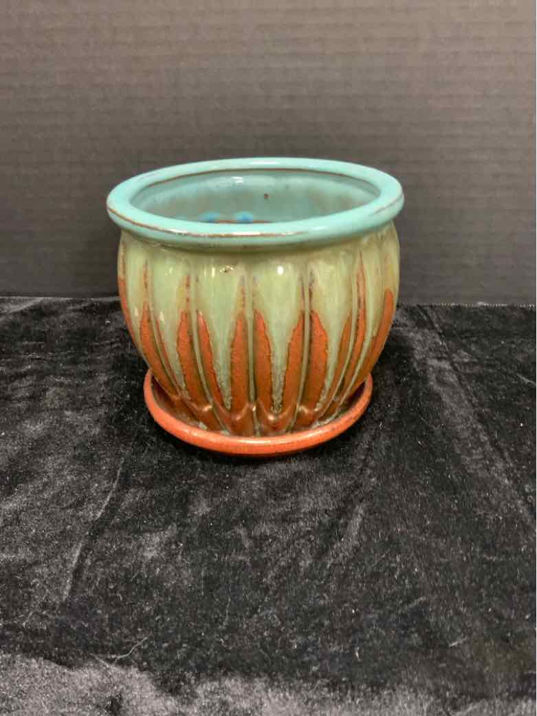 Allen & Roth Flower Pot