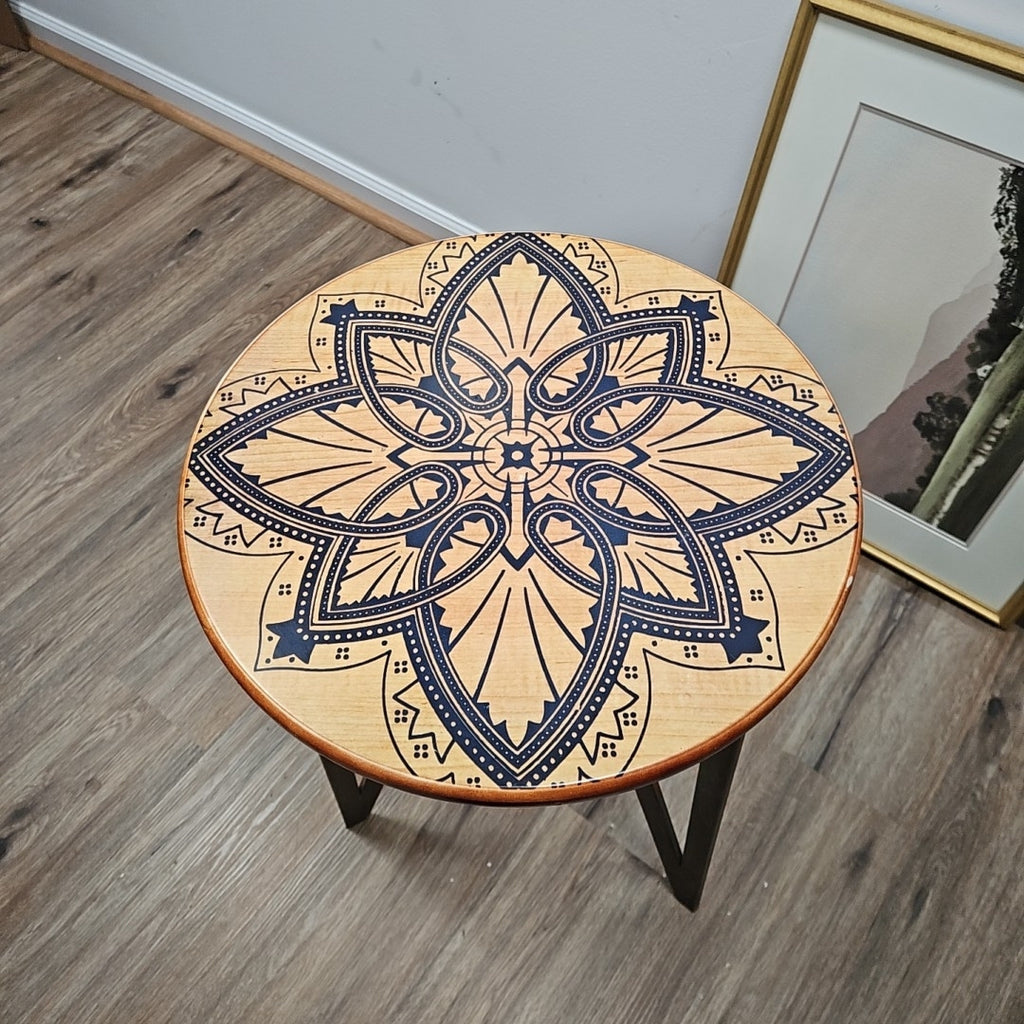 Accent Table
