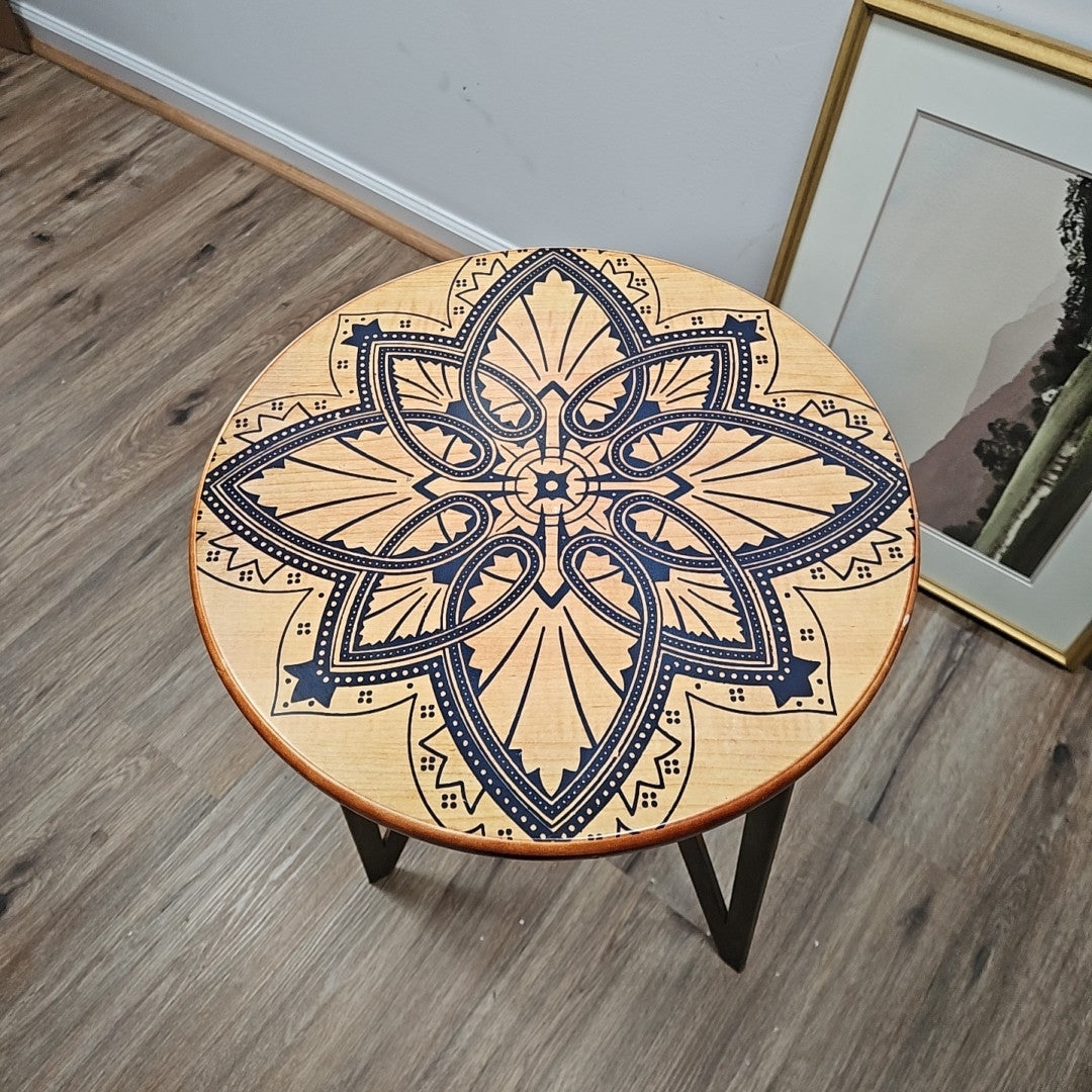 Accent Table