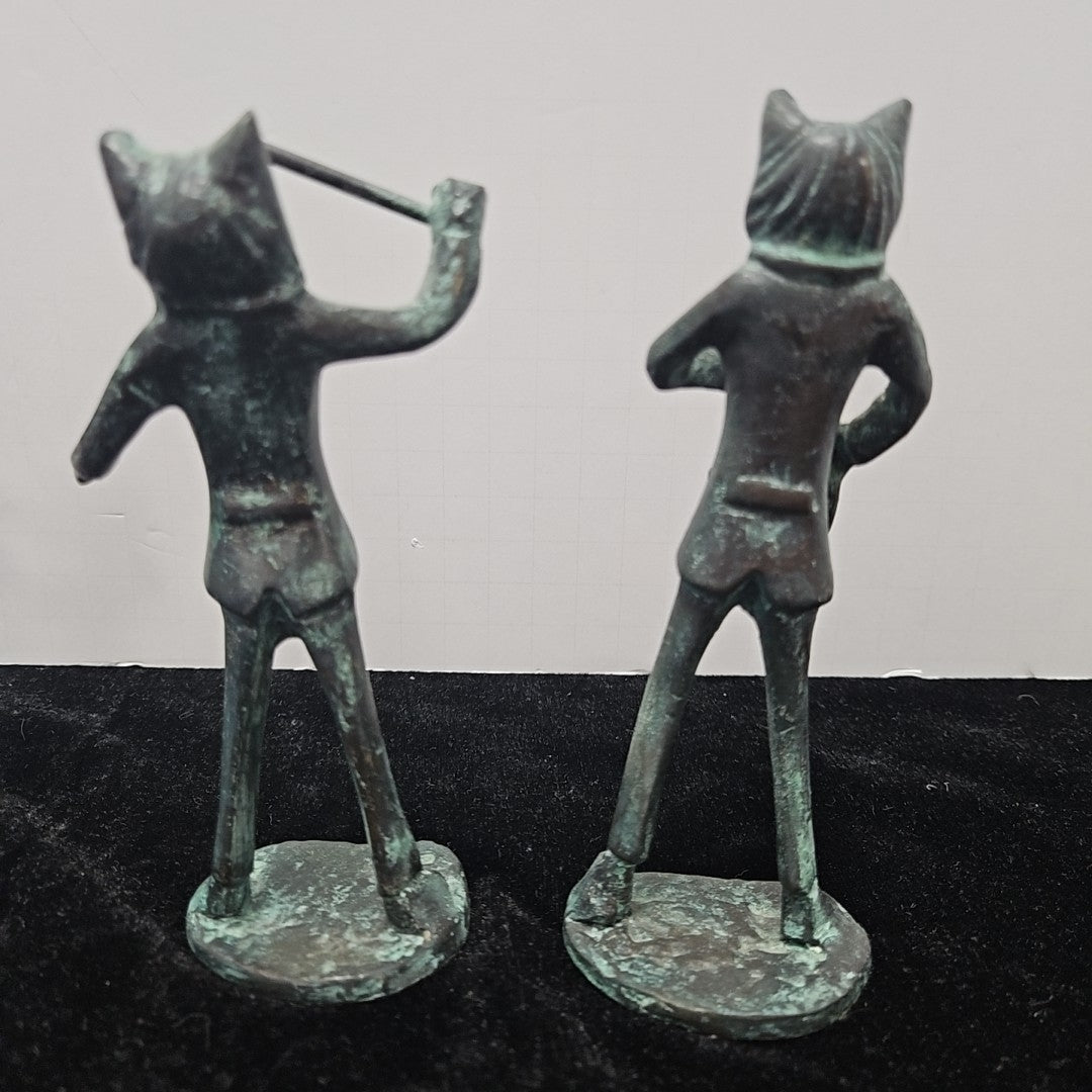 Figurine