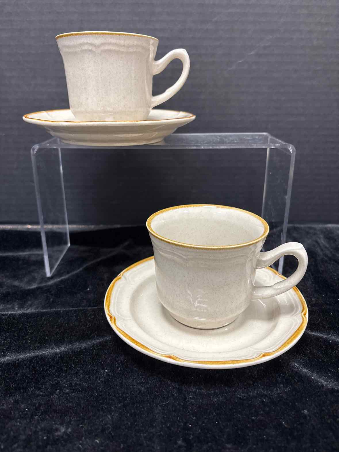 The Classics Teacup/Saucer