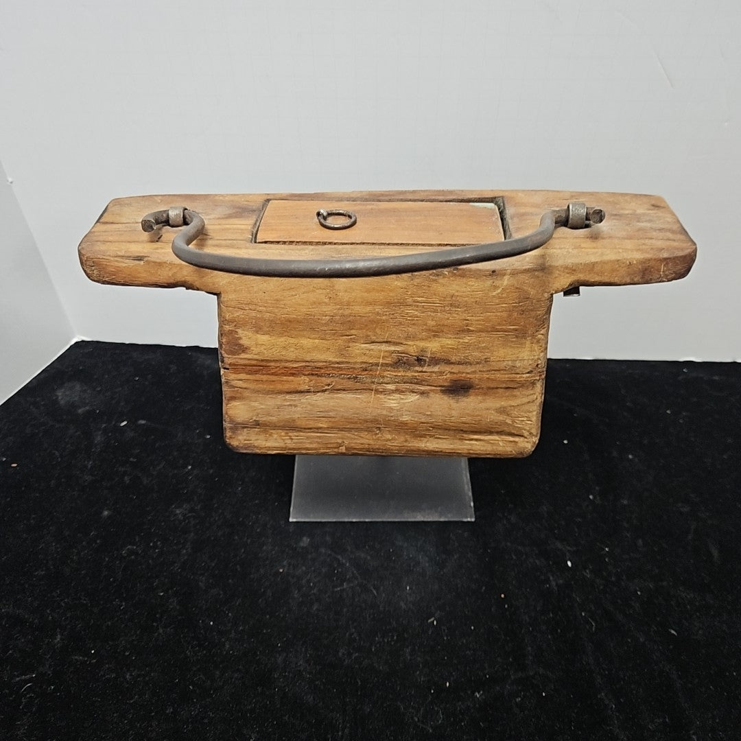 Oil Pot