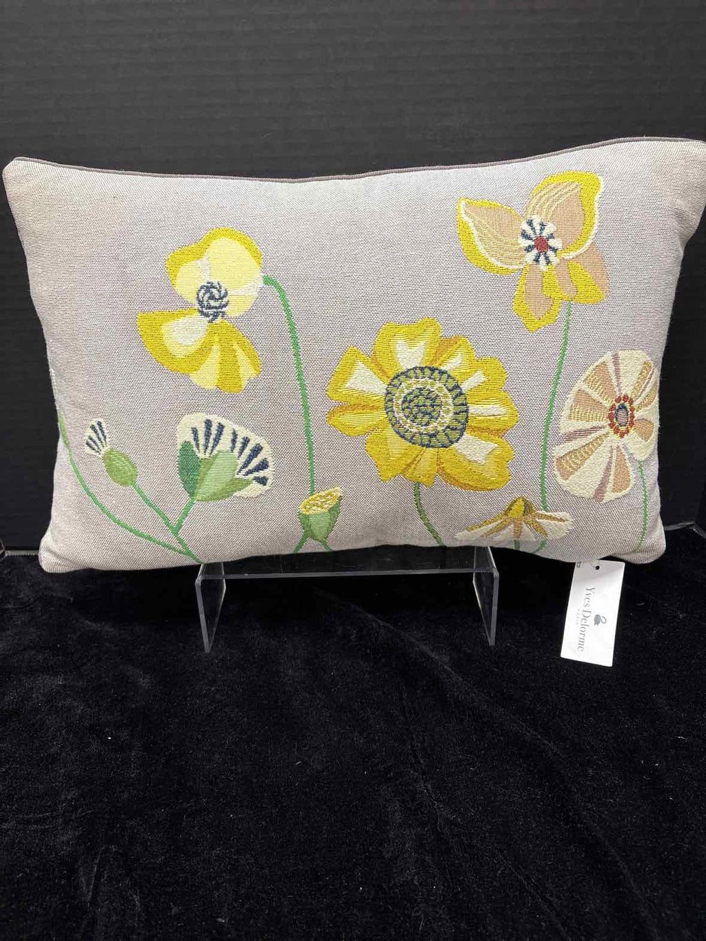 Iosis Accent Pillow