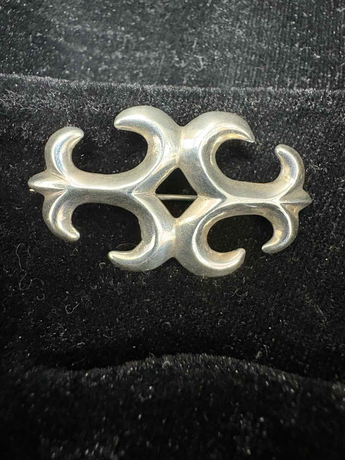 Pin